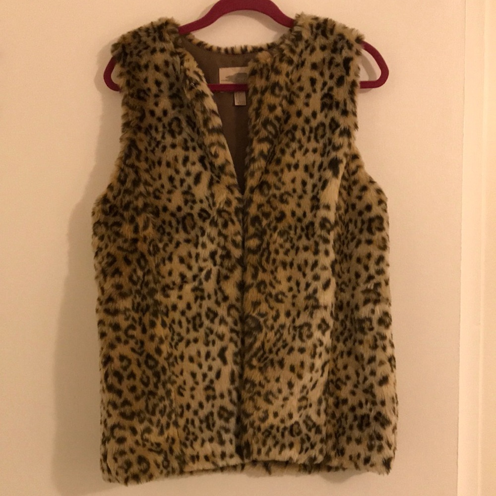 Forever 21 Leopard / Cheetah print vest